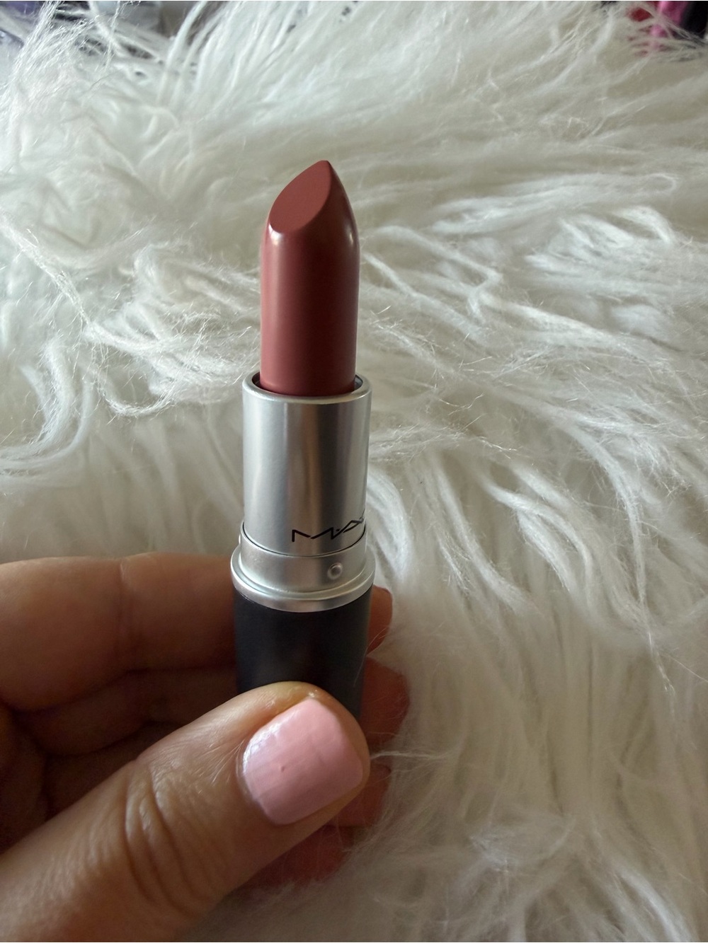 MAC Cosmetics Matte Lipstick - velvet teddy